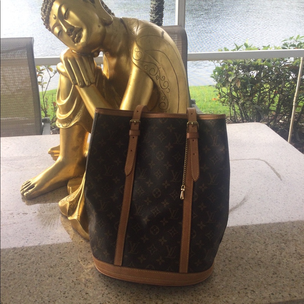 Louis Vuitton GM bucket